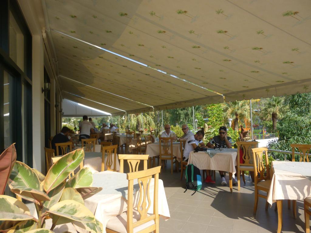 Hotel Rossi Vlora Kültér fotó